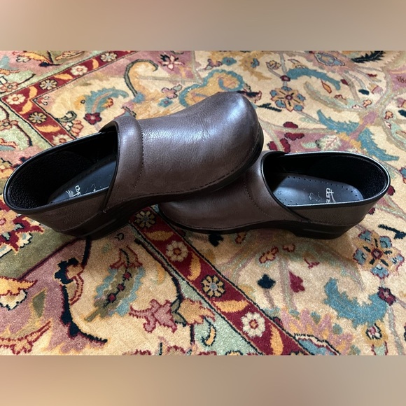 Dansko Brown/Gray Clogs - Picture 5 of 11